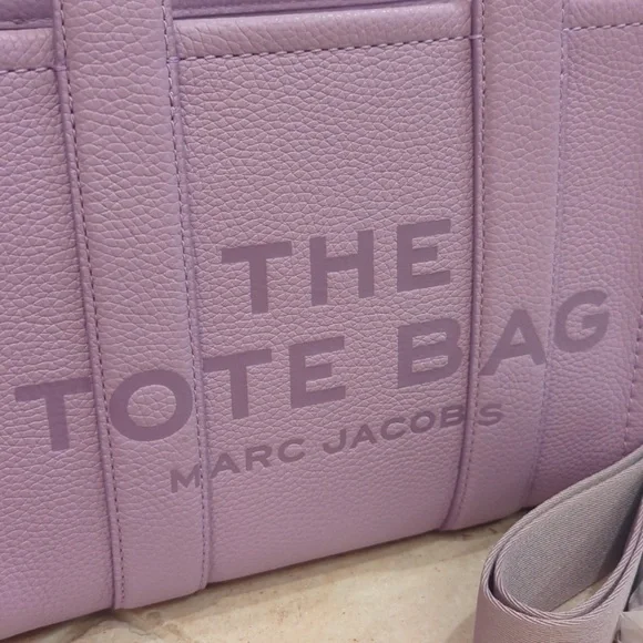 Marc Jacobs The Leather Tote Bag purse Wisteria purple Small - Picture 6 of 7